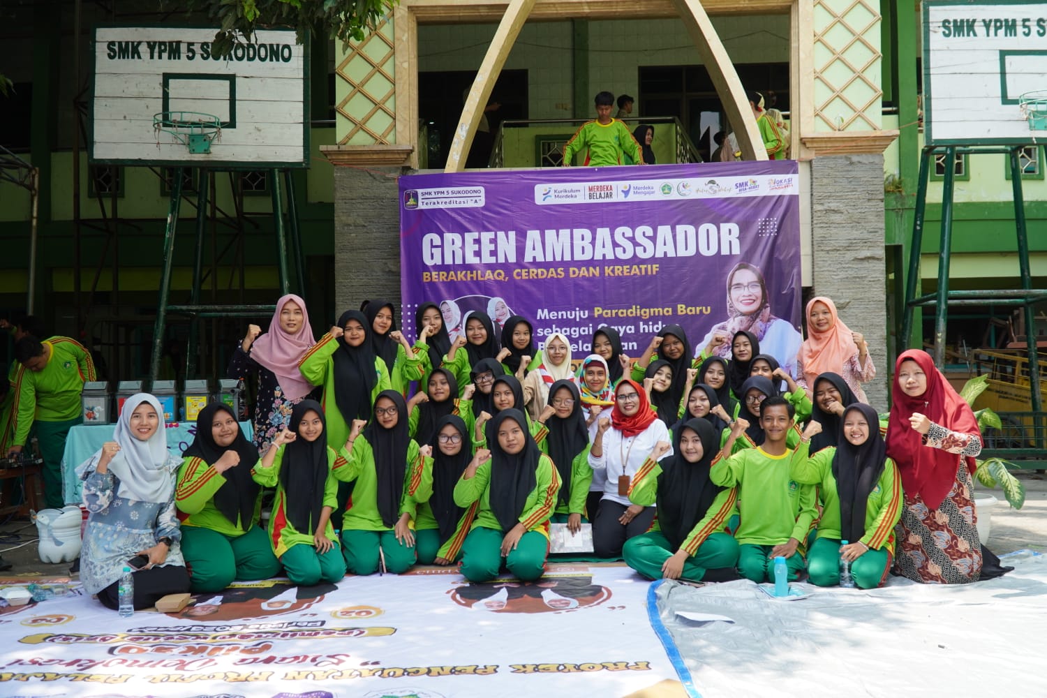 Meningkatkan Semangat Kebersamaan melalui Kegiatan Jalan Sehat di SMK YPM 5 Sukodono